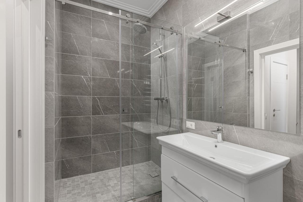 Sea Symphony 2-Bedrooms Apartment Odesa Exterior photo